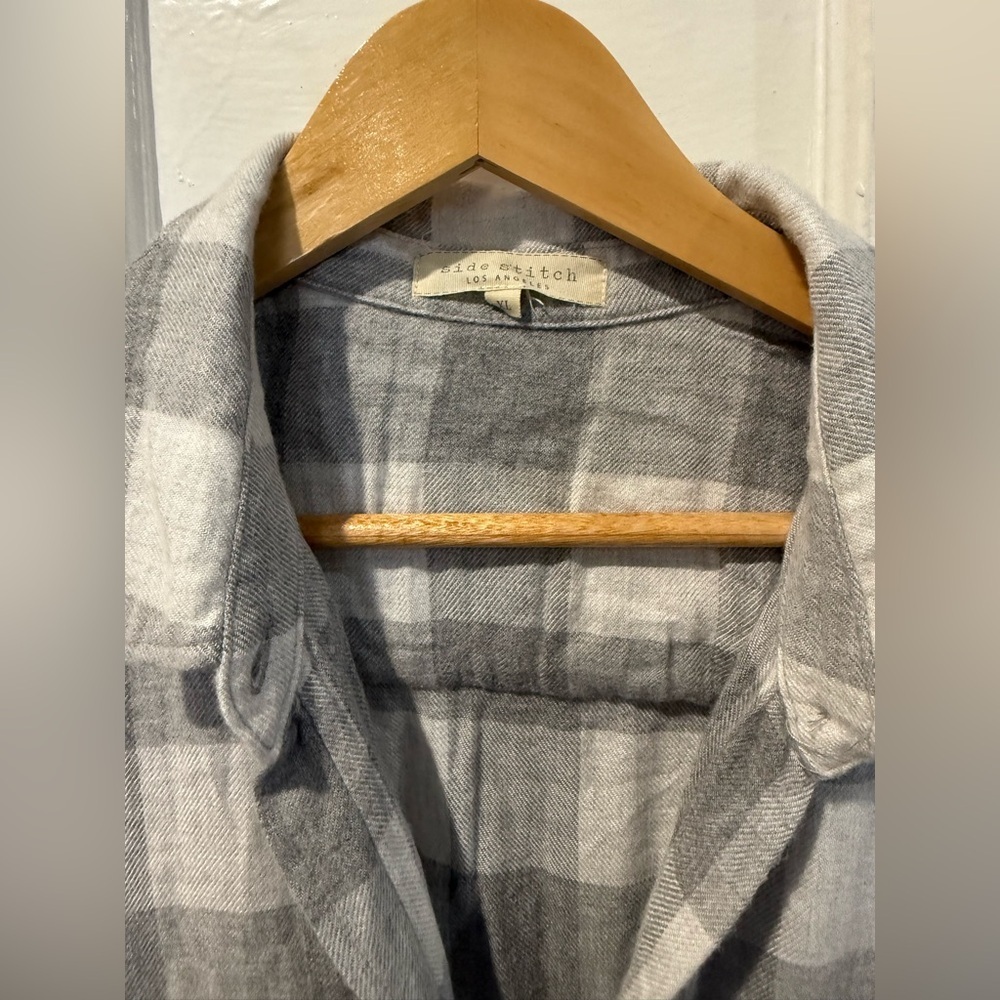 Side Stitch Gray and White Plaid Button-Up Top - Picture 2 of 4